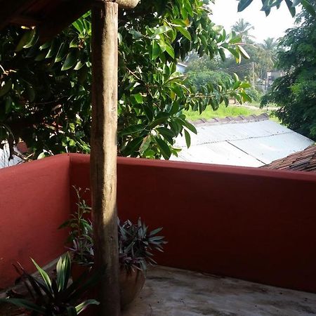 Big Milly'S Backyard Hotel Kokrobite Bagian luar foto