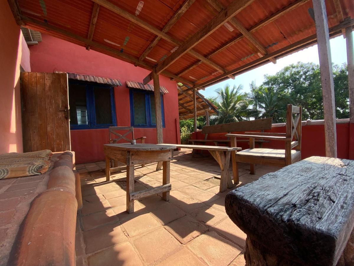 Big Milly'S Backyard Hotel Kokrobite Bagian luar foto