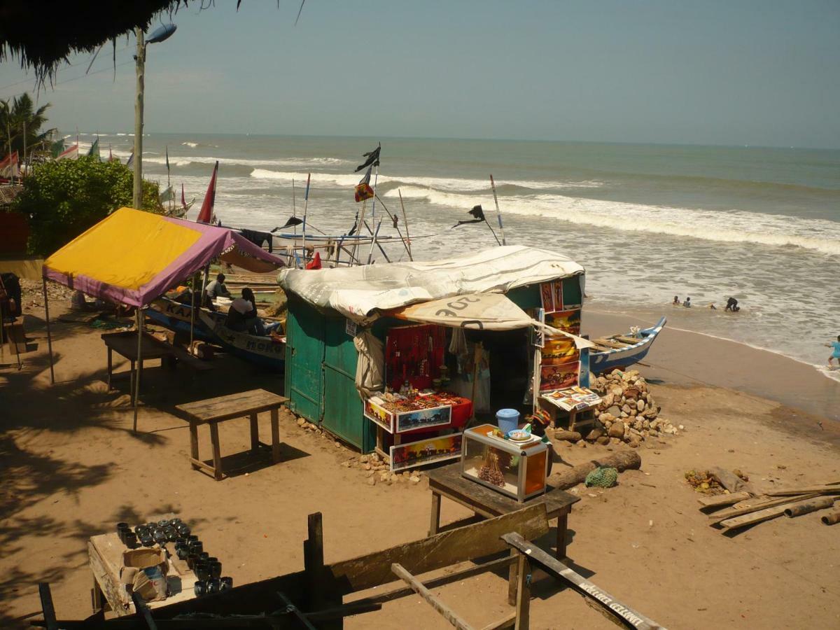 Big Milly'S Backyard Hotel Kokrobite Bagian luar foto