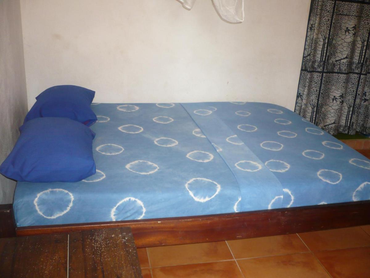 Big Milly'S Backyard Hotel Kokrobite Bagian luar foto